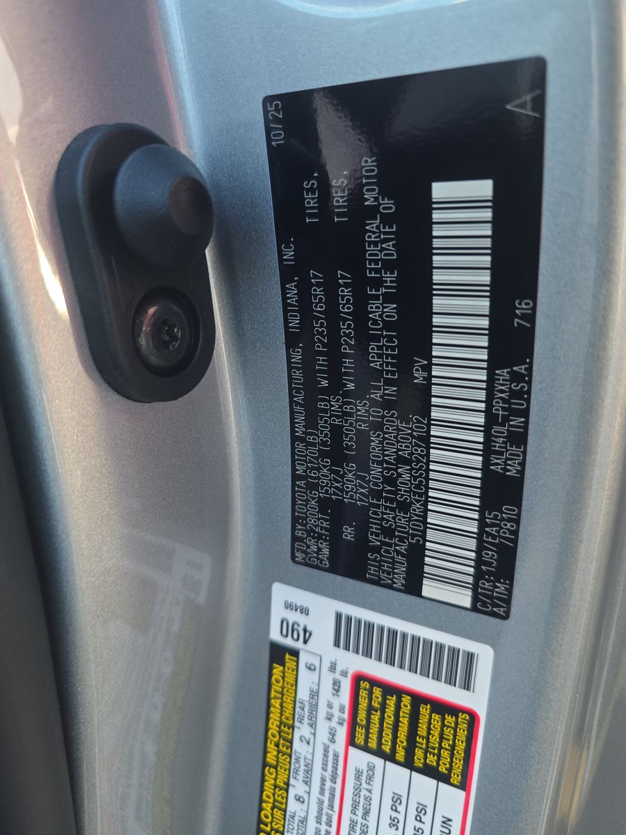 2025 Toyota Sienna XLE FWD