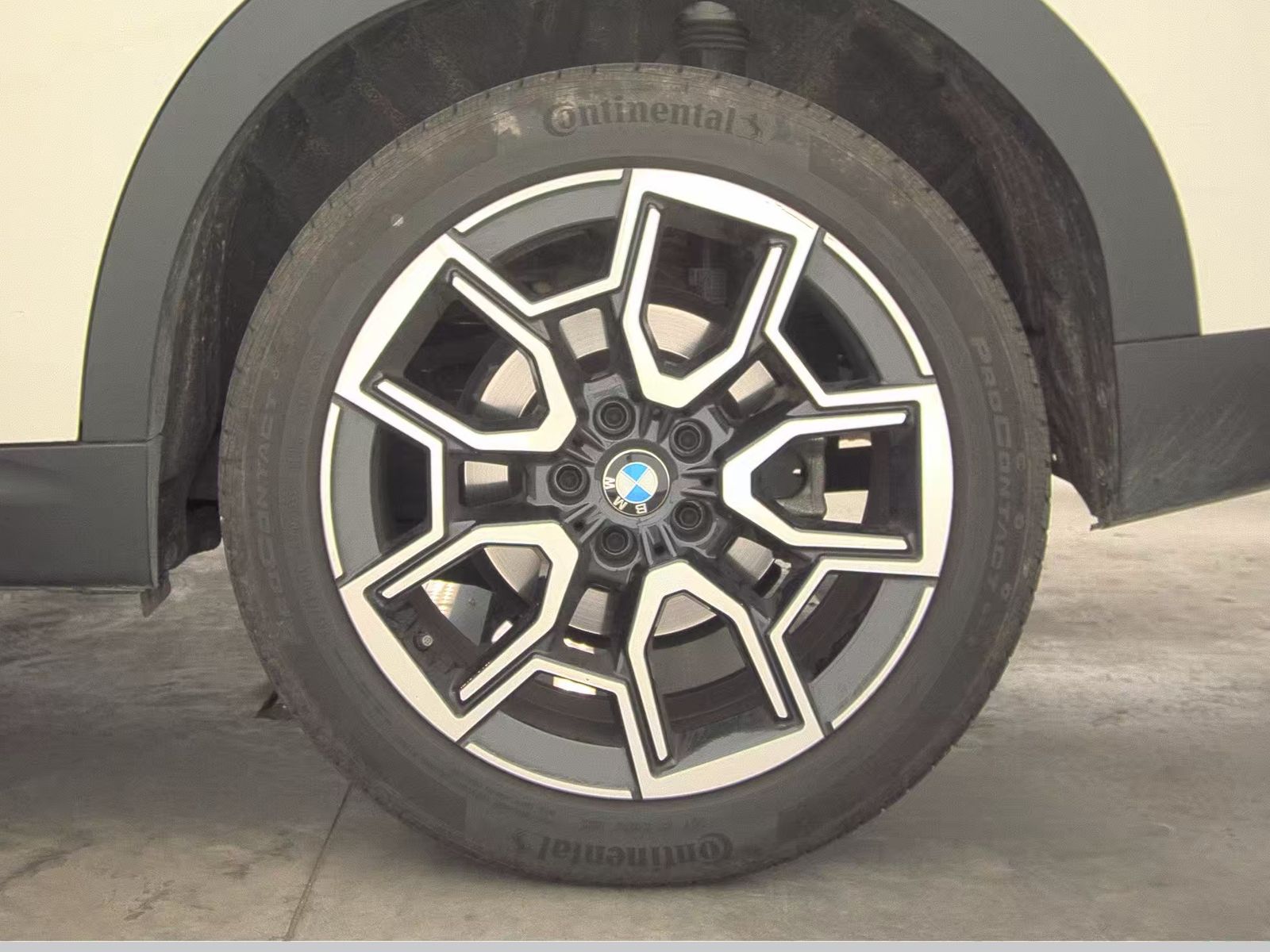 2025 BMW X2 xDrive28i AWD