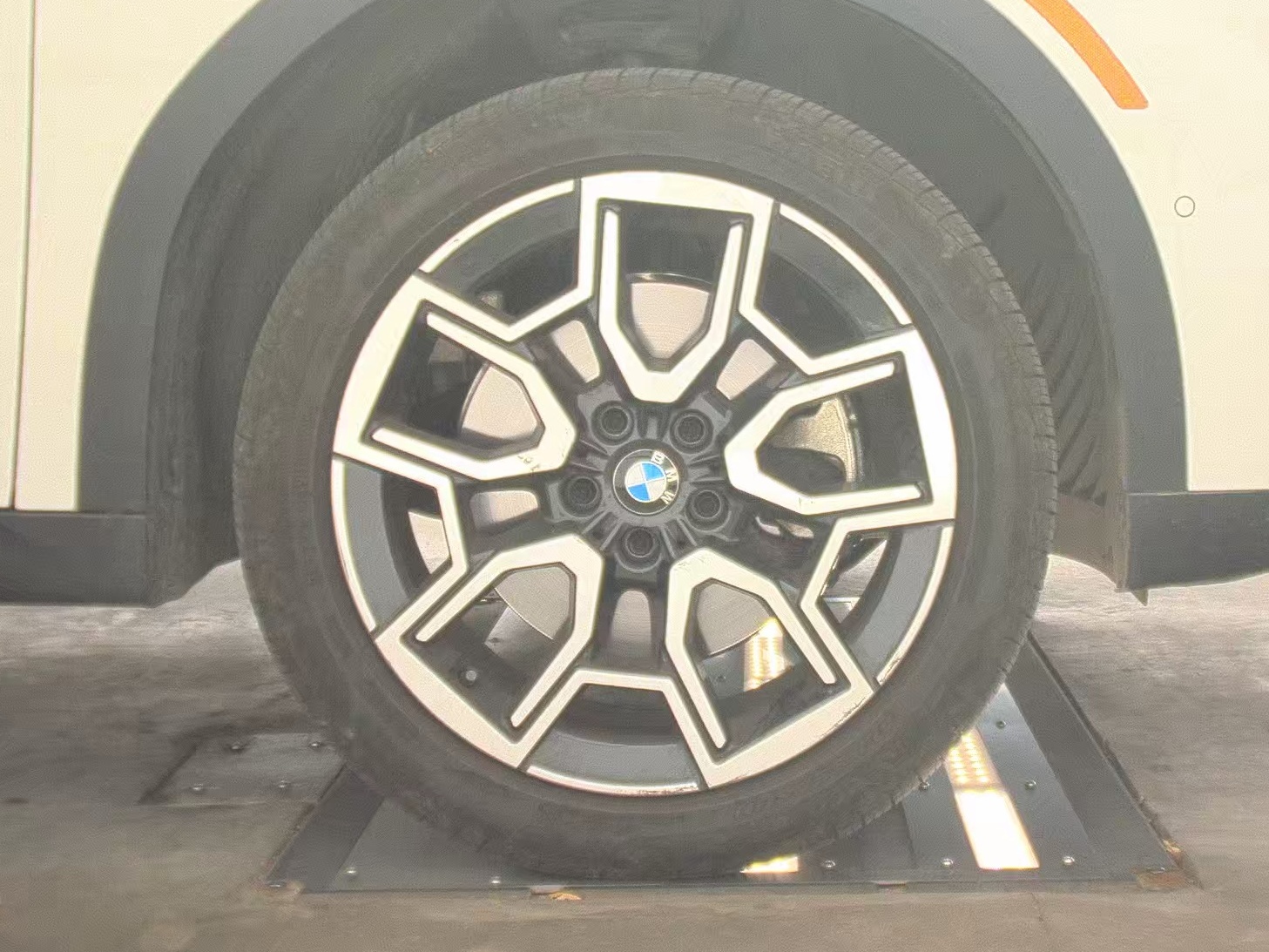 2025 BMW X2 xDrive28i AWD