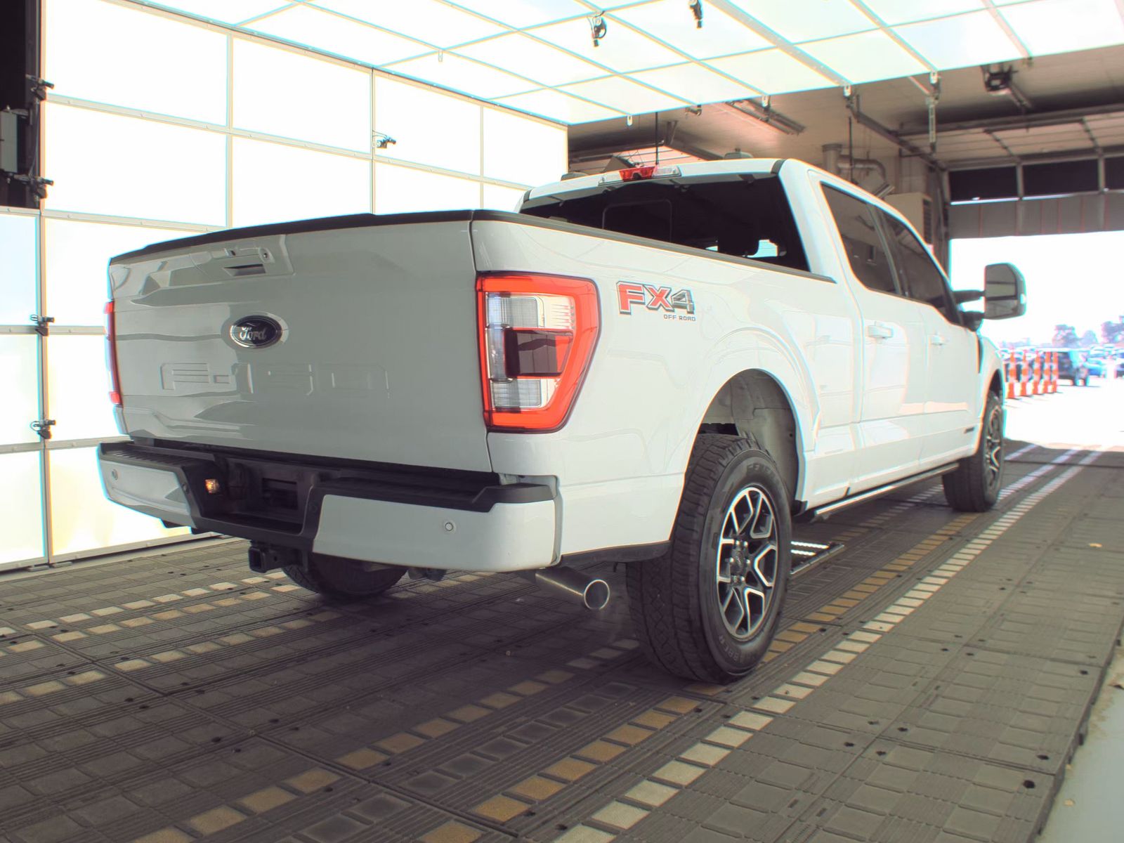 2022 Ford F-150 Hybrid Lariat AWD