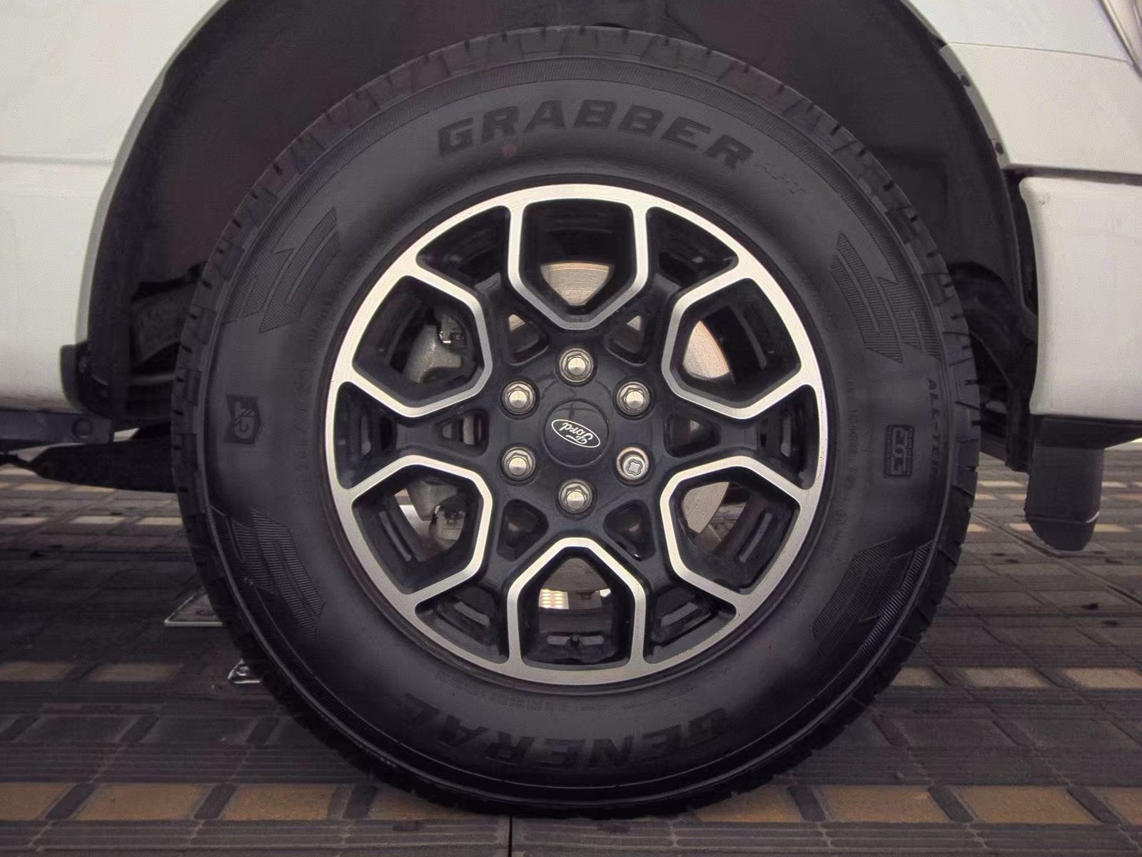 2022 Ford F-150 Hybrid Lariat AWD