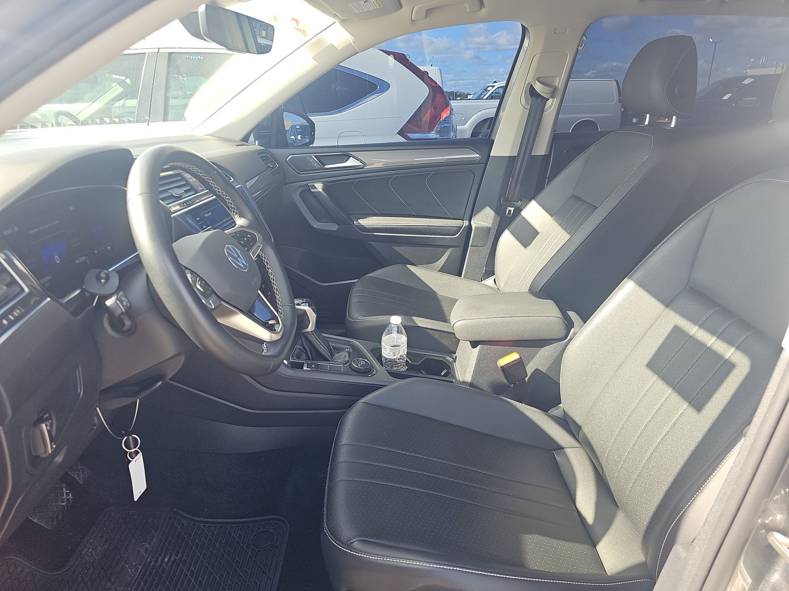 2023 Volkswagen Tiguan 2.0T SE AWD