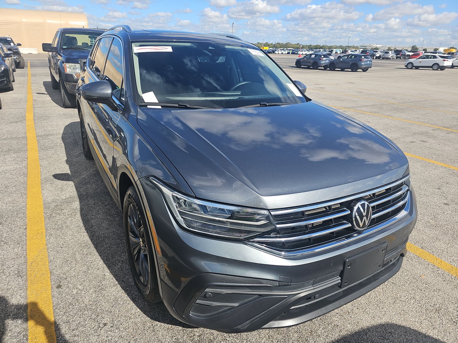 2023 Volkswagen Tiguan 2.0T SE AWD