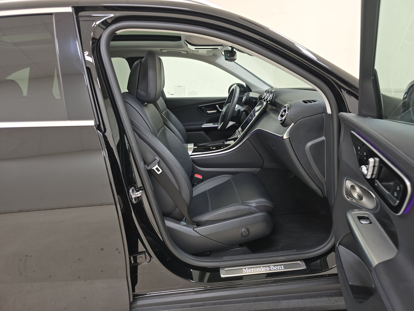 2023 Mercedes-Benz GLC GLC 300 AWD