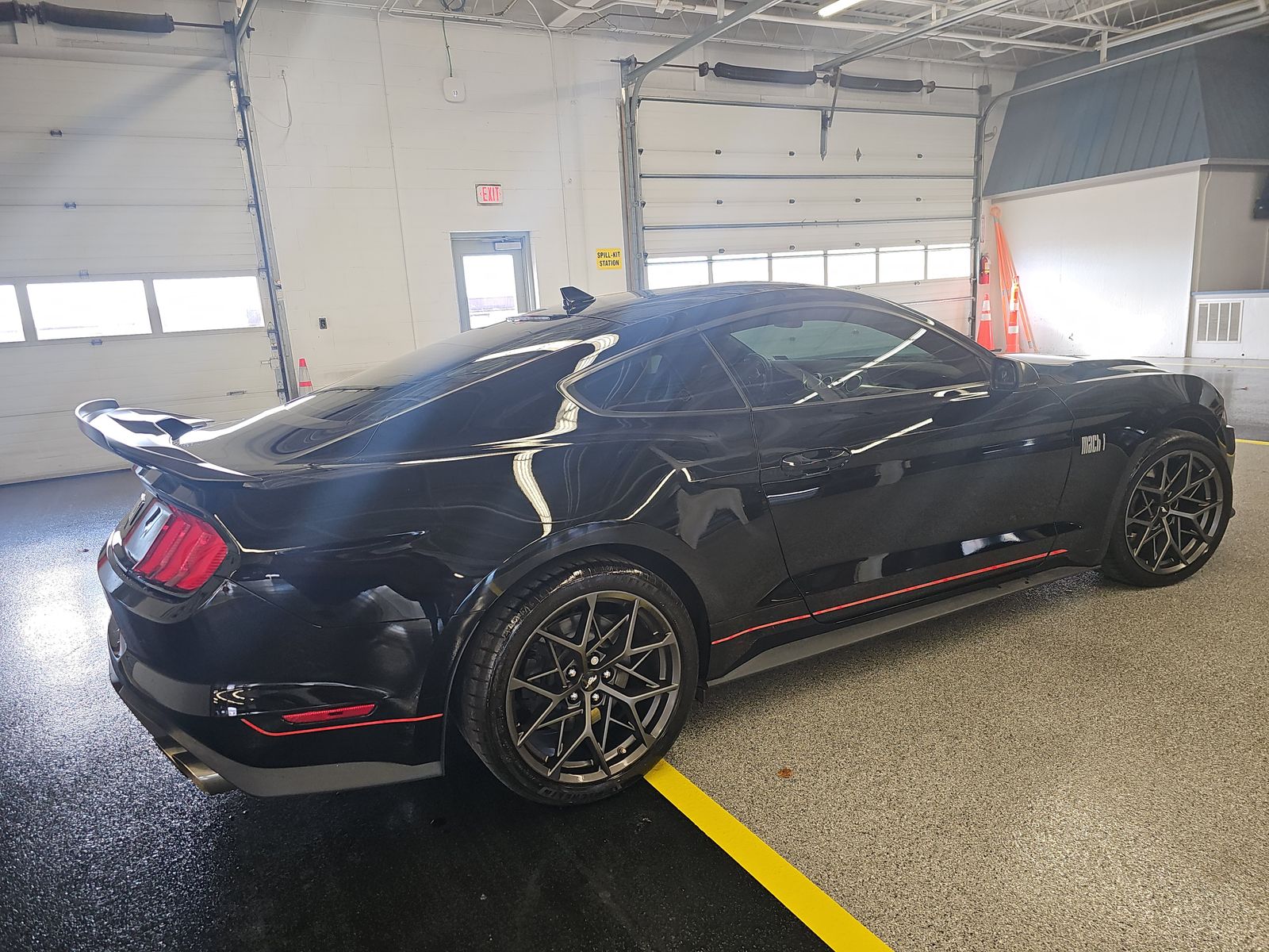 2022 Ford Mustang Mach 1 RWD