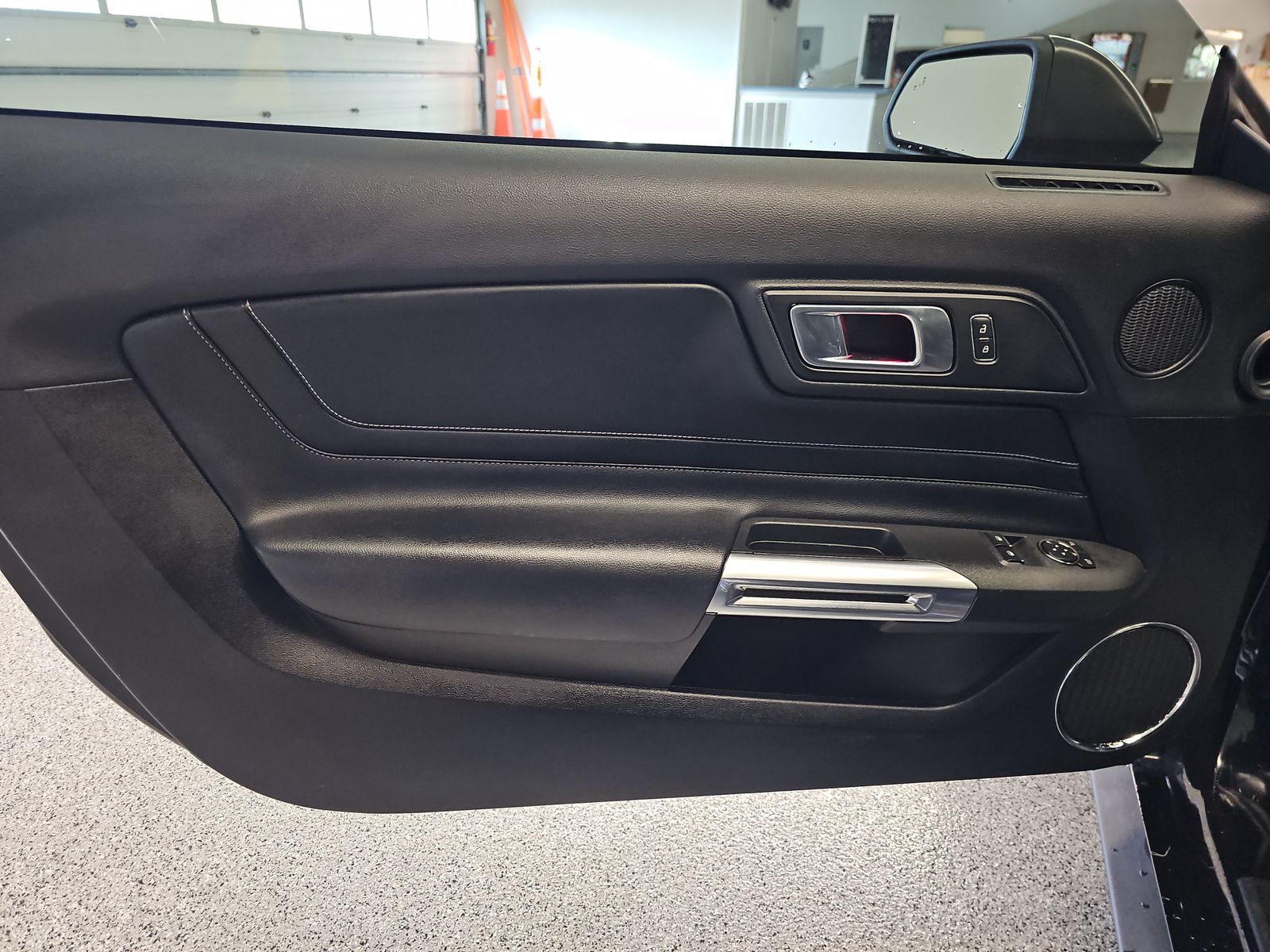 2022 Ford Mustang Mach 1 RWD