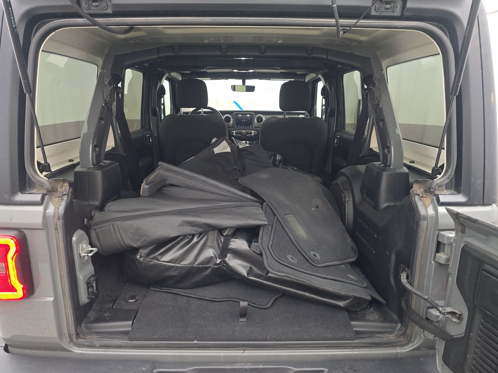 2022 Jeep Wrangler Unlimited Sahara AWD