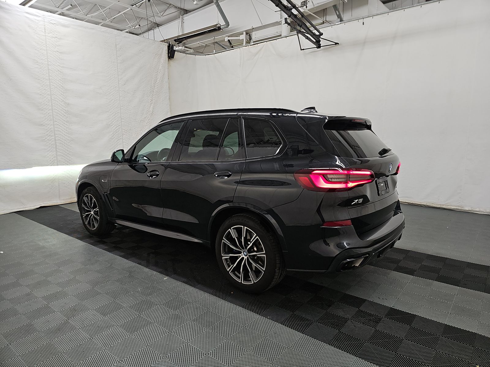 2023 BMW X5 xDrive45e AWD