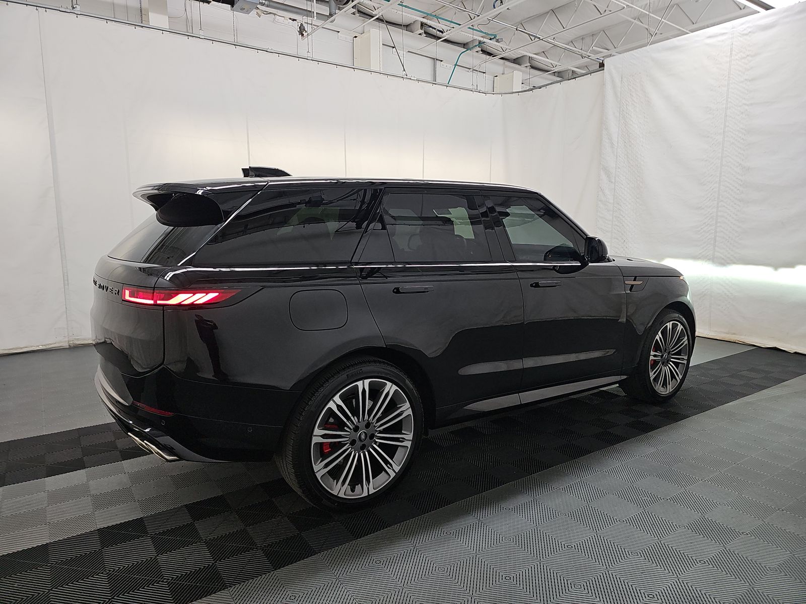 2025 Land Rover Range Rover Sport Dynamic SE AWD