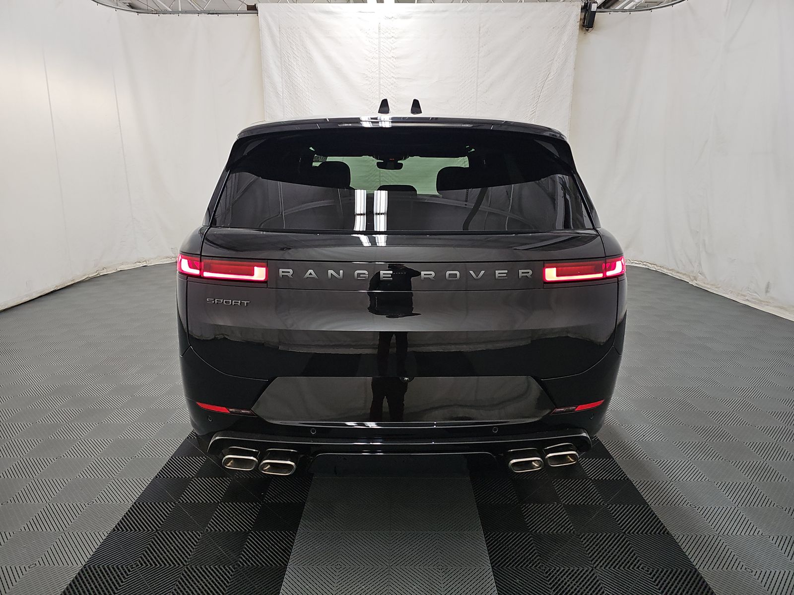 2025 Land Rover Range Rover Sport Dynamic SE AWD