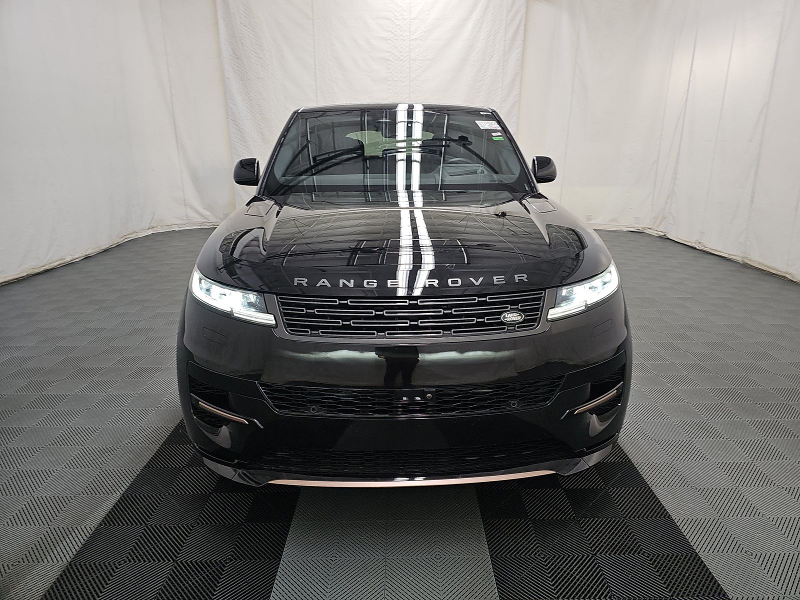2025 Land Rover Range Rover Sport Dynamic SE AWD