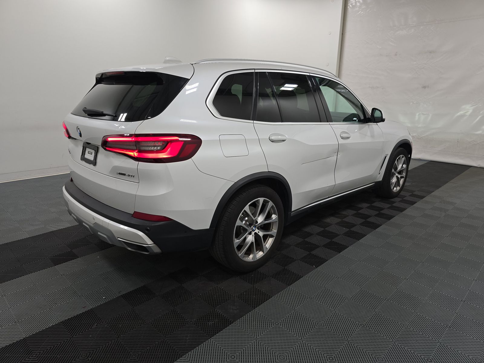 2022 BMW X5 xDrive40i AWD