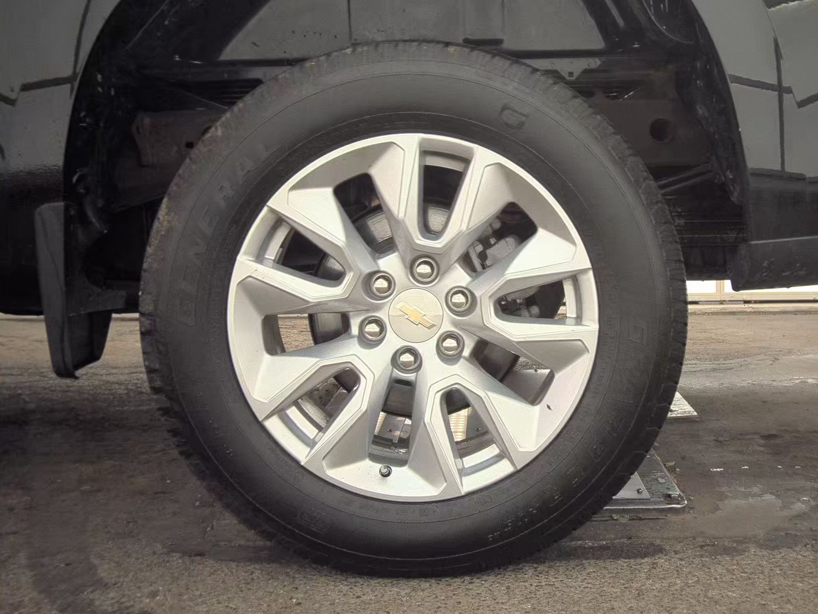 2022 Chevrolet Silverado 1500 Custom AWD