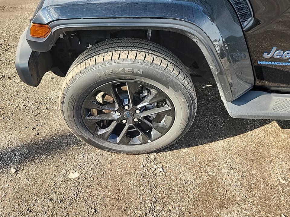 2025 Jeep Wrangler 4xe Sahara AWD