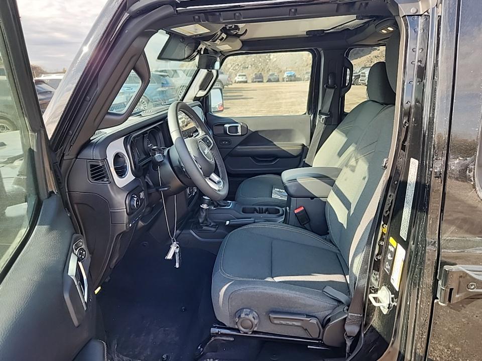 2025 Jeep Wrangler 4xe Sahara AWD