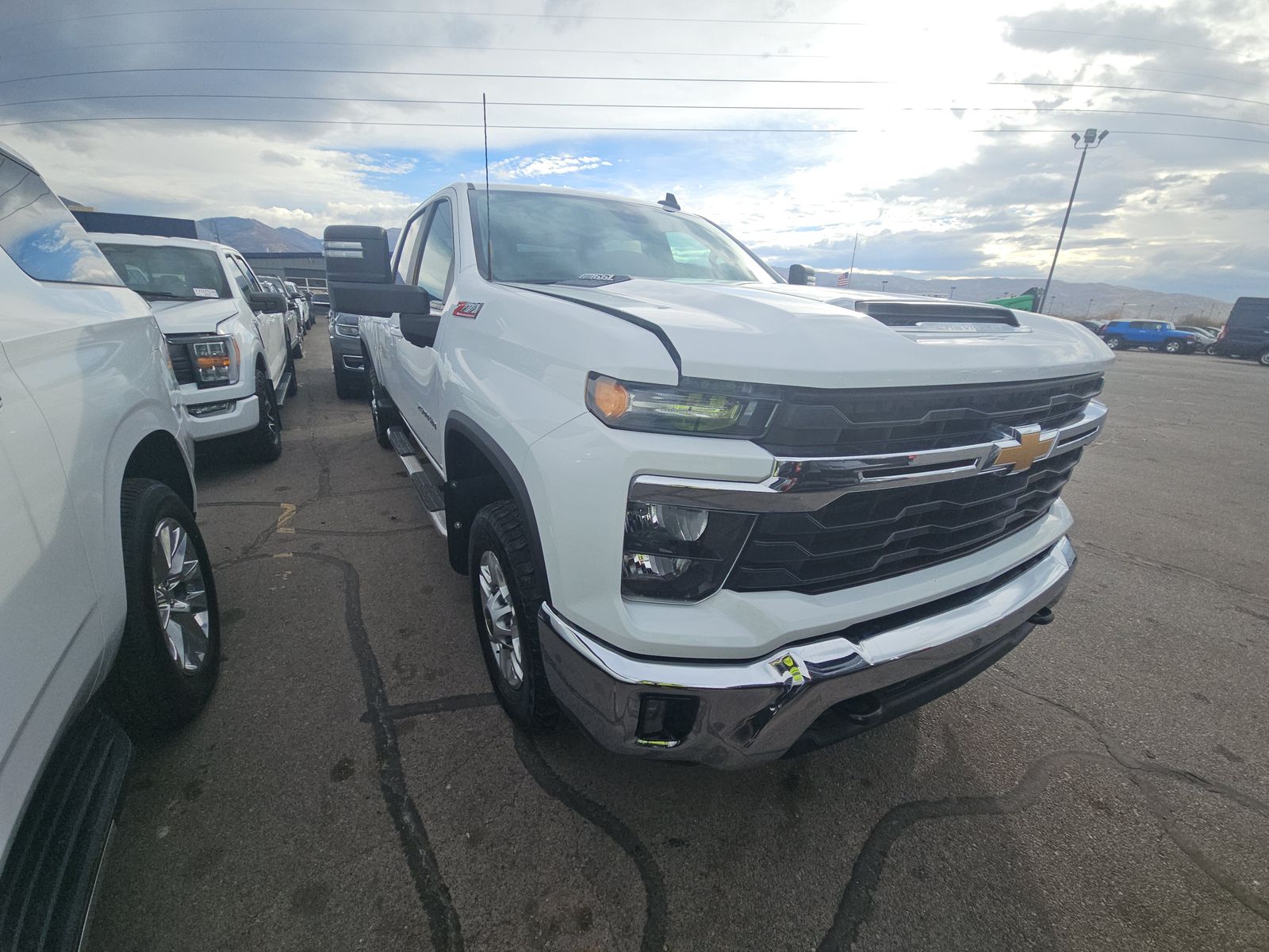 2024 Chevrolet Silverado 2500HD LT AWD