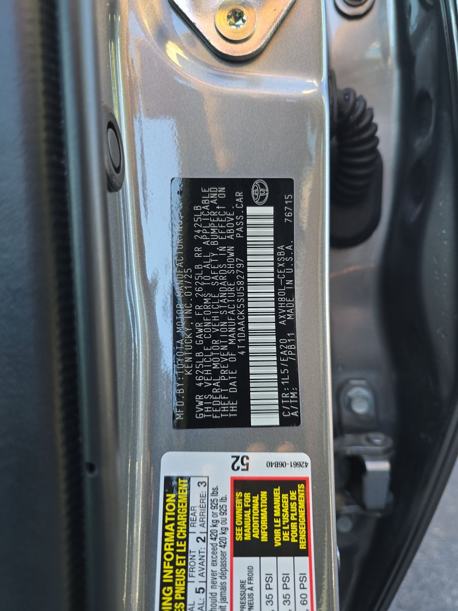 2025 Toyota Camry SE FWD