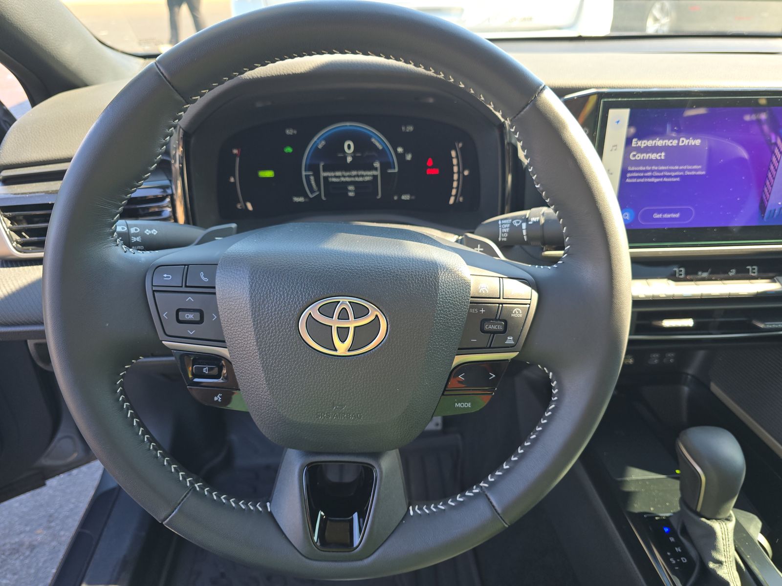2025 Toyota Camry SE FWD