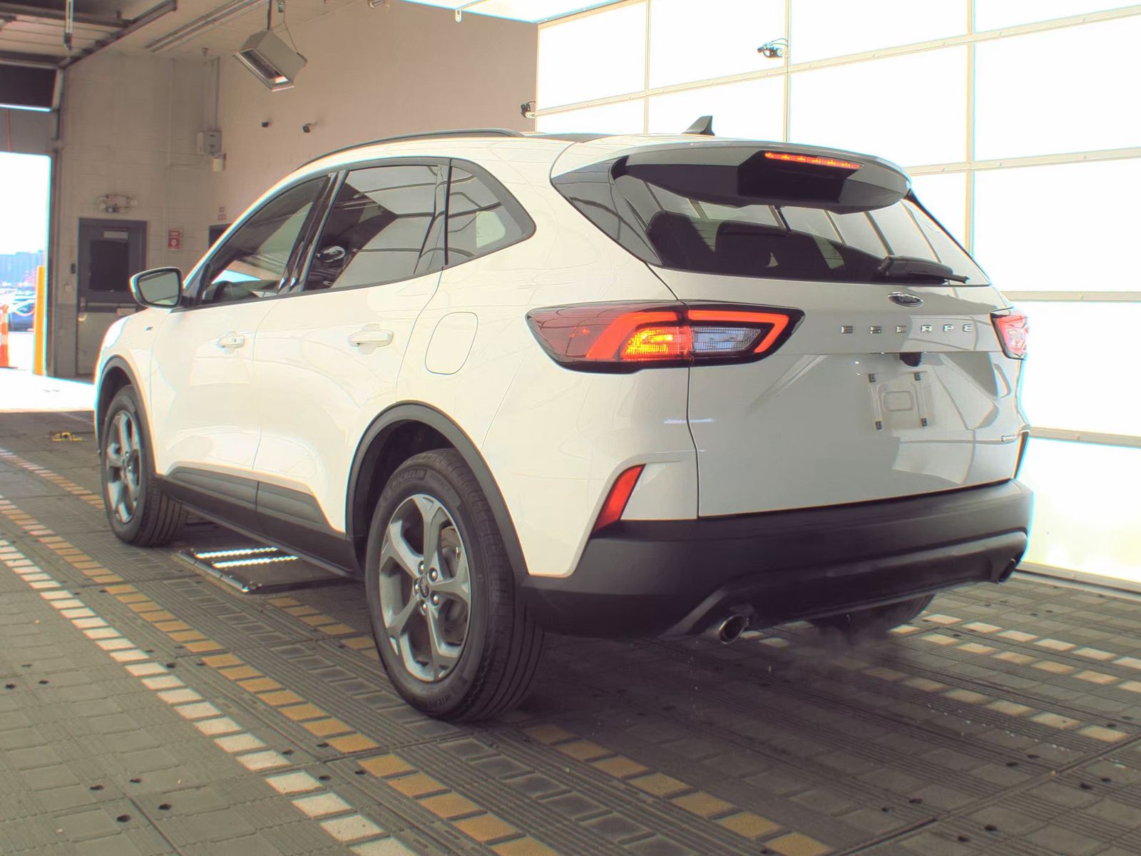 2025 Ford Escape Hybrid ST-Line Elite AWD