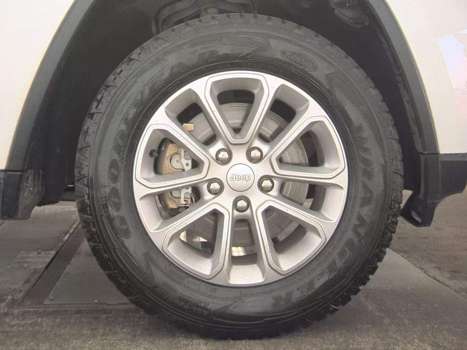 2021 Jeep Grand Cherokee Laredo E Edition AWD