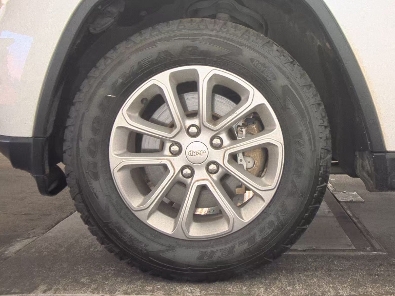 2021 Jeep Grand Cherokee Laredo E Edition AWD