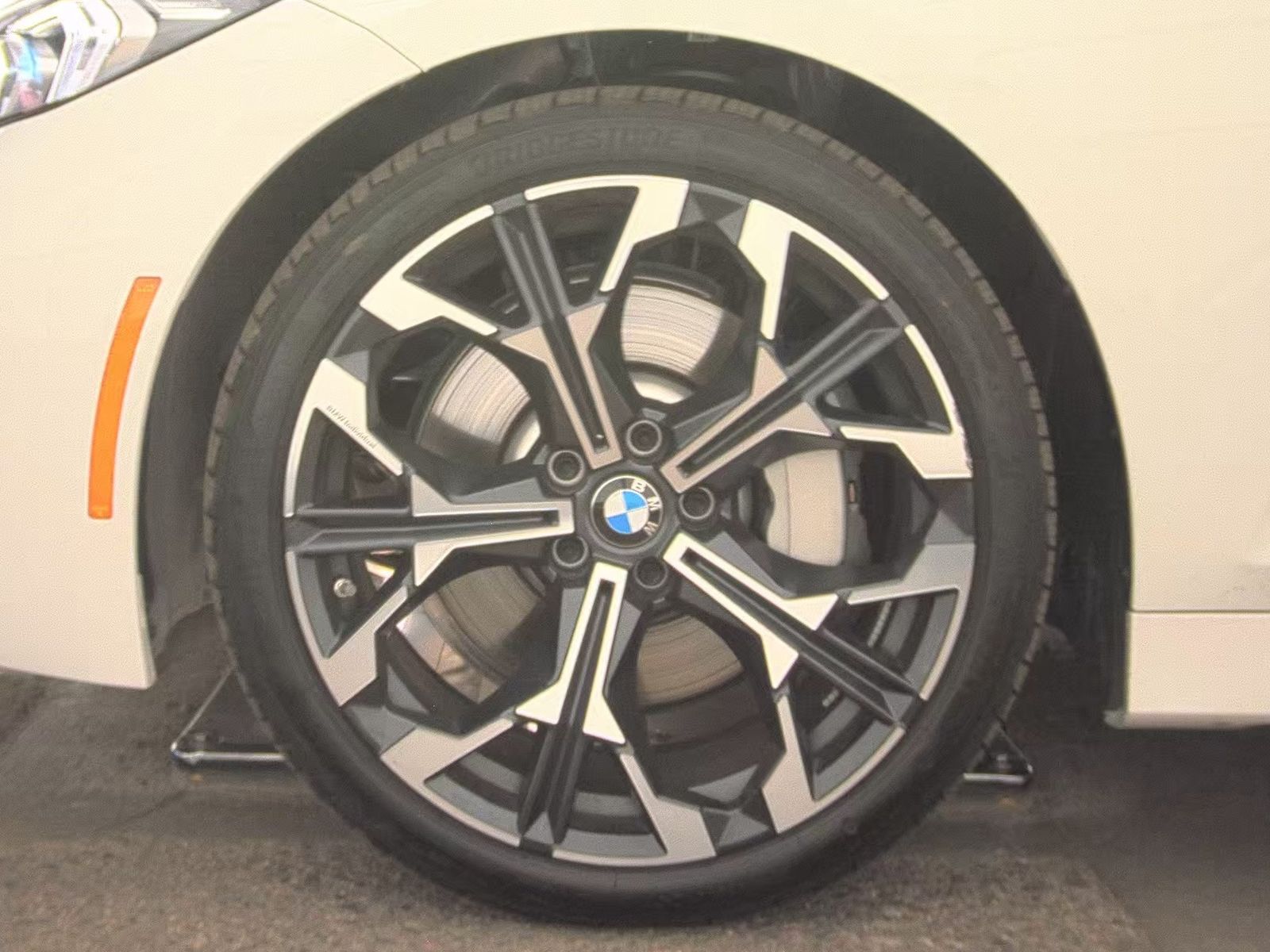 2025 BMW 3 Series 330i xDrive AWD