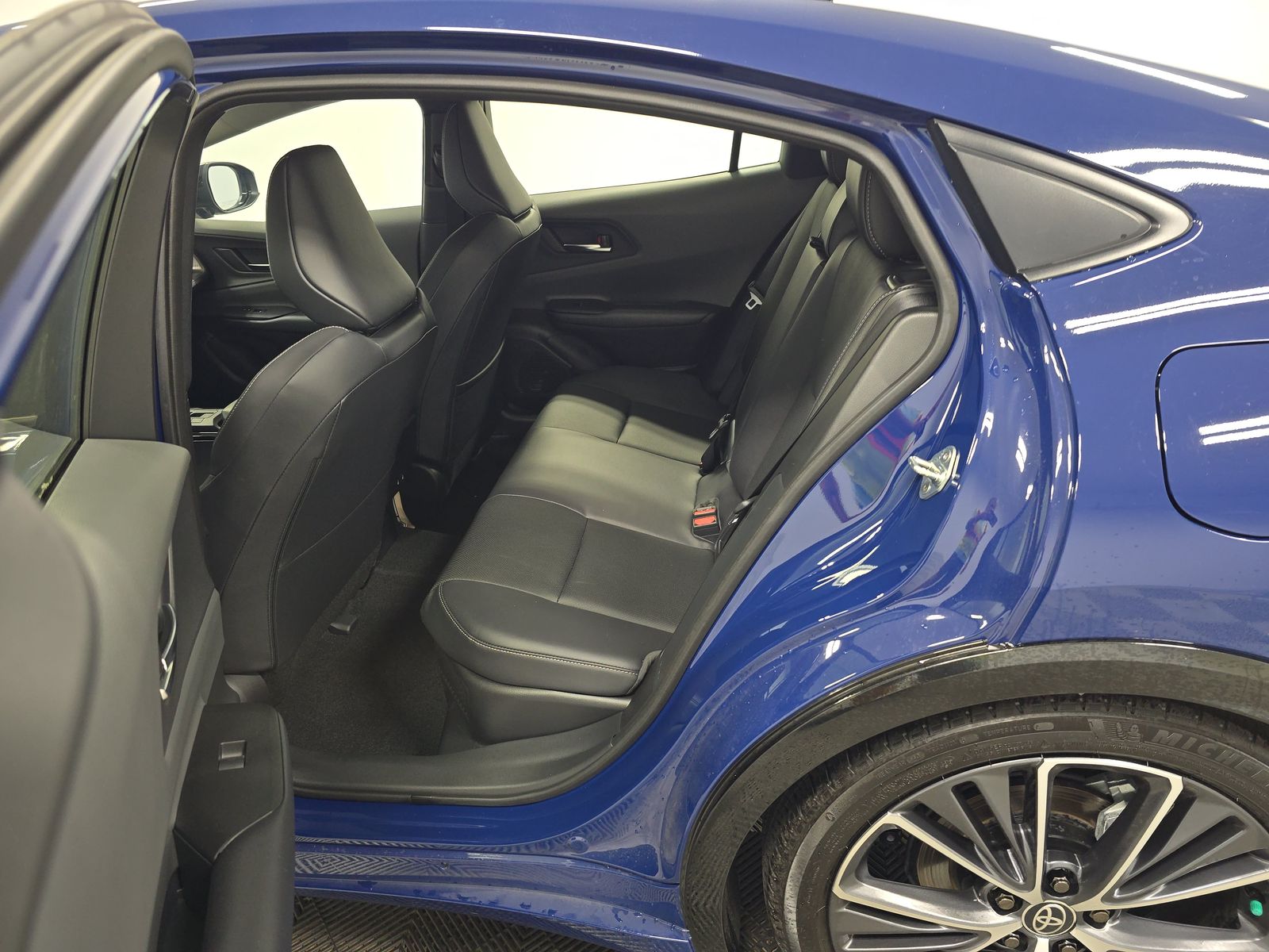 2025 Toyota Prius Limited FWD