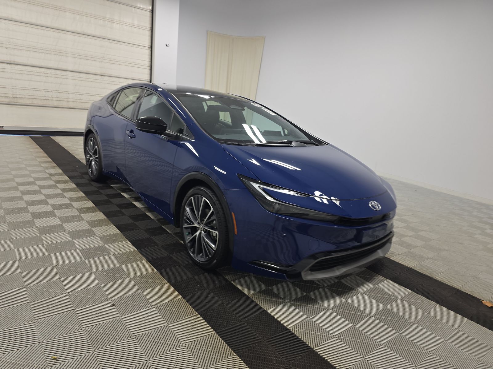 2025 Toyota Prius Limited FWD