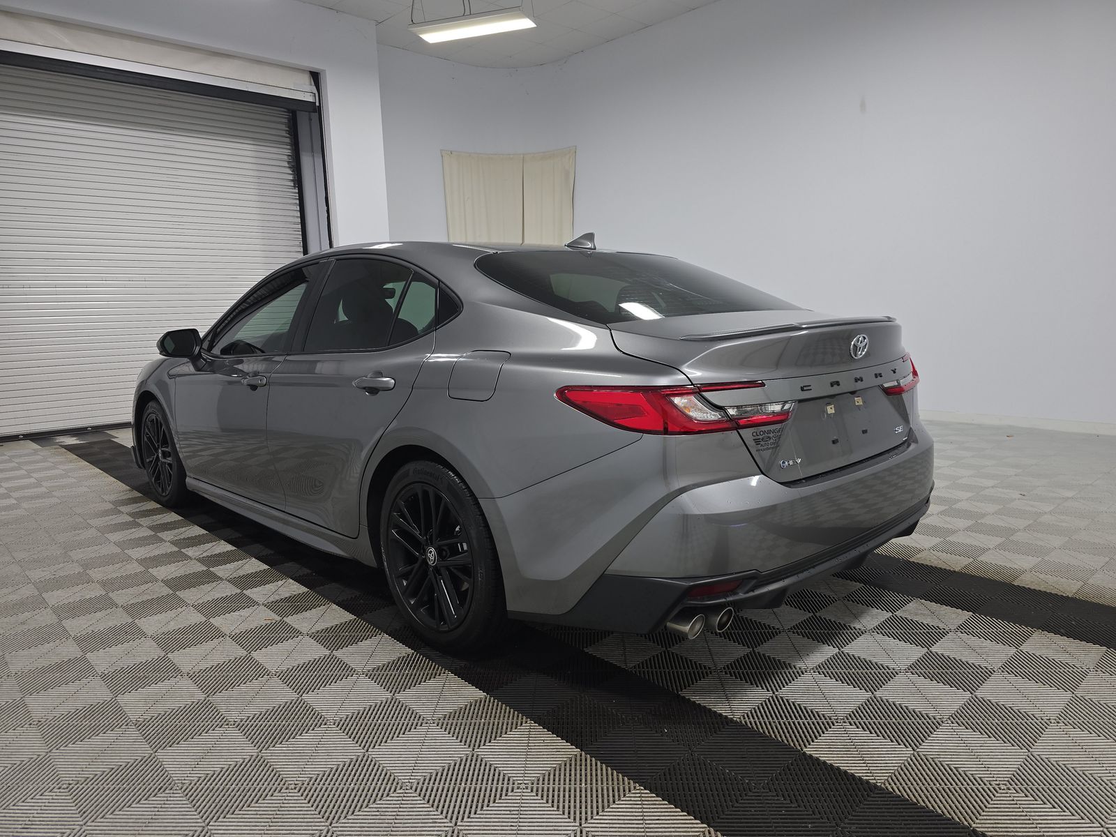 2025 Toyota Camry SE FWD