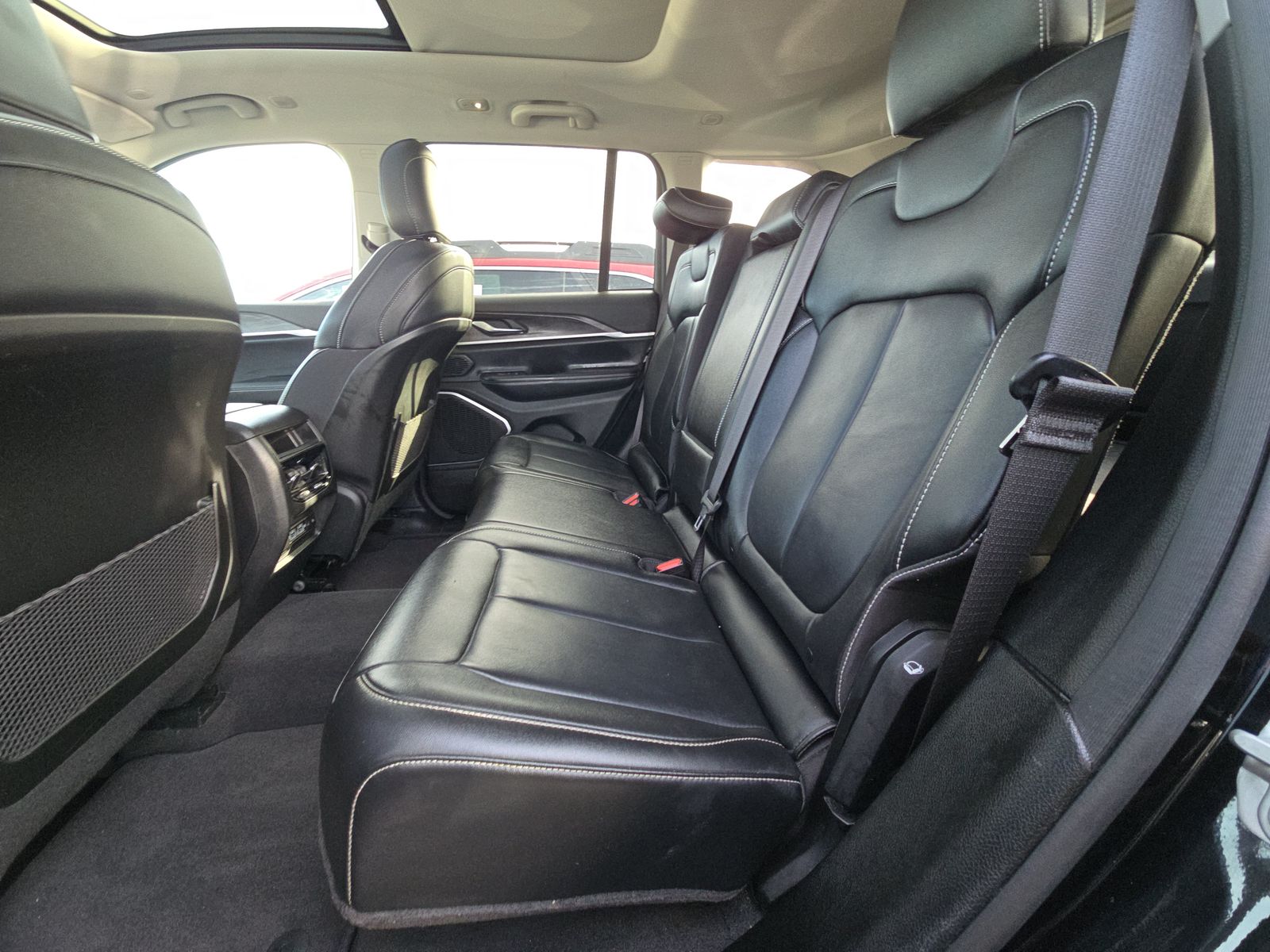 2022 Jeep Grand Cherokee Limited AWD