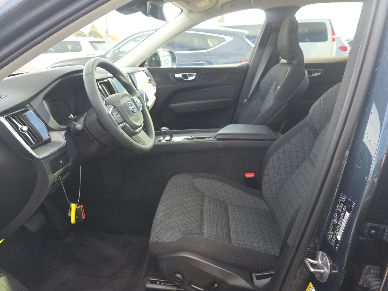 2024 Volvo XC60 B5 Core AWD