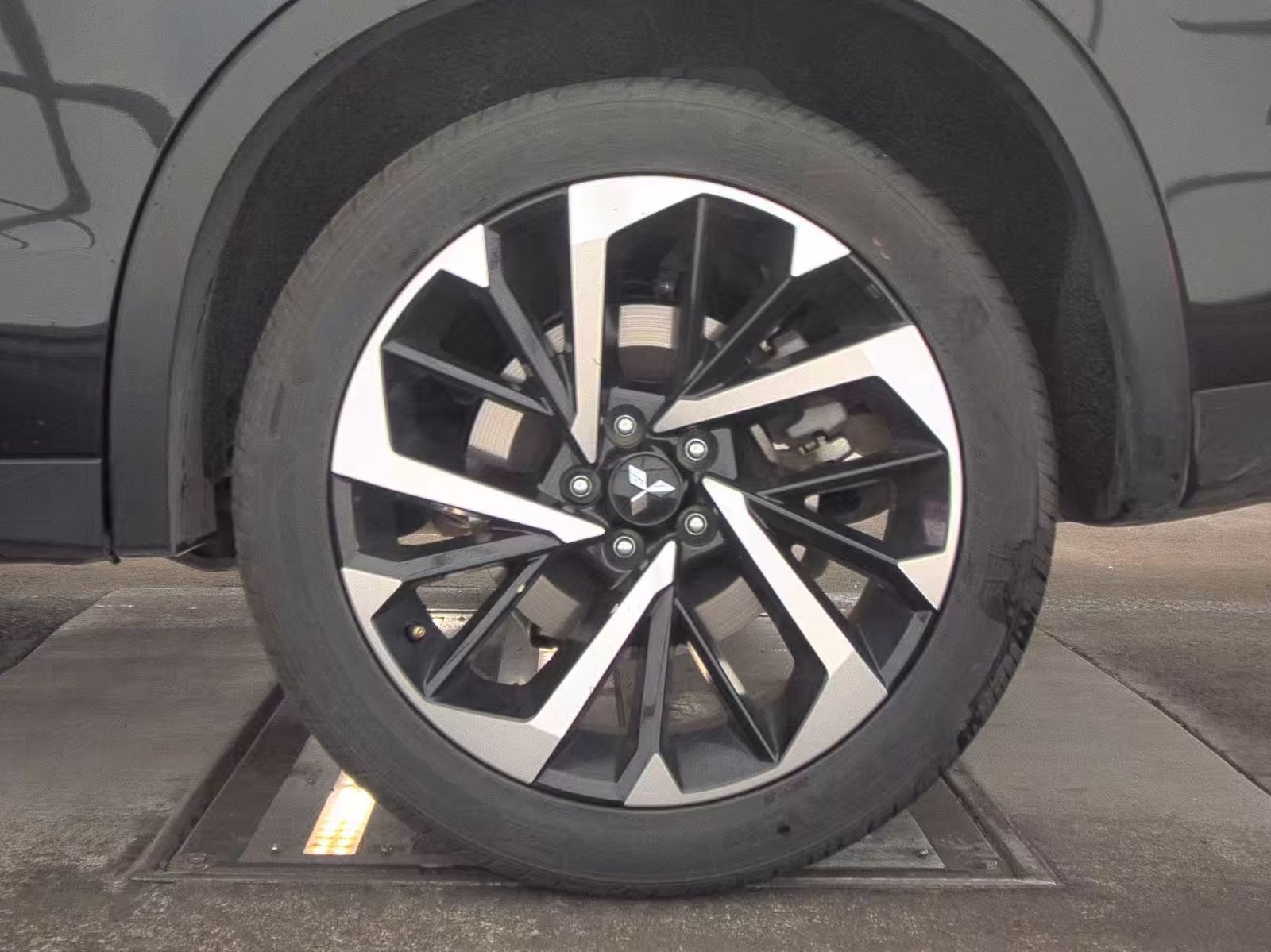 2024 Mitsubishi Outlander SE FWD