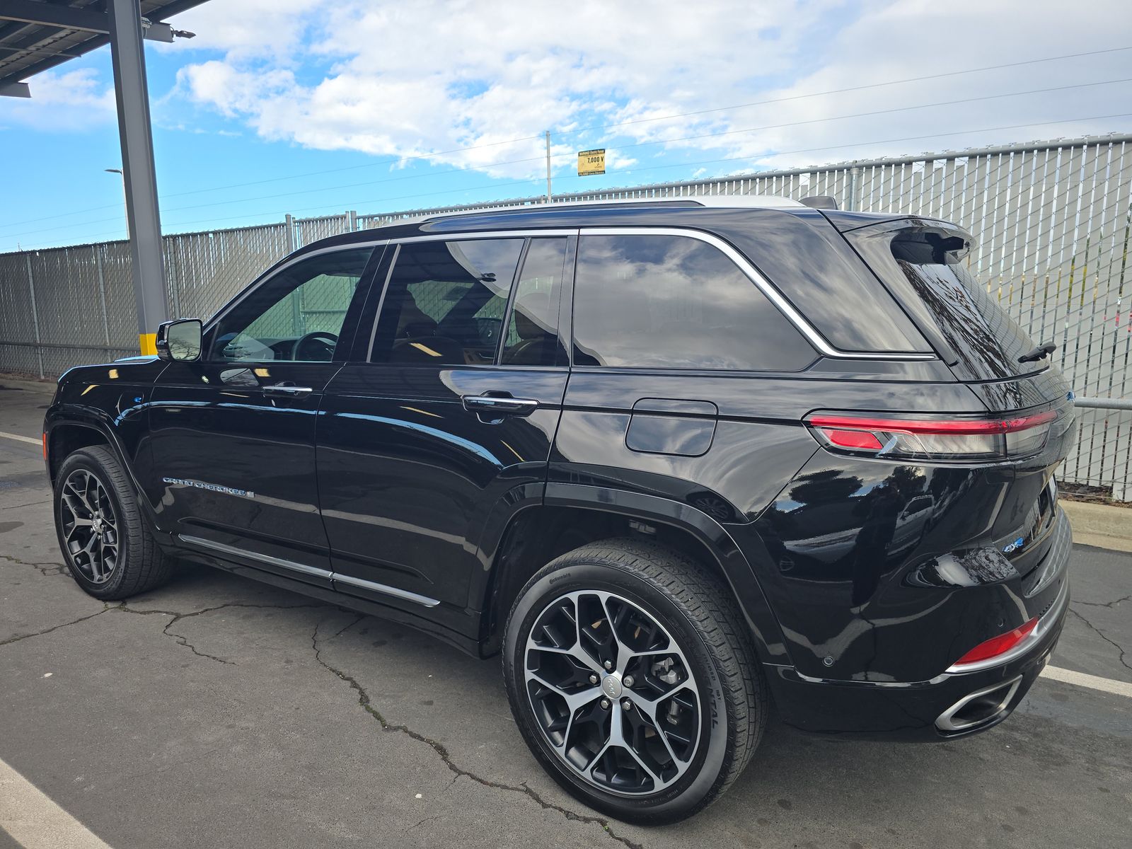 2022 Jeep Grand Cherokee 4xe Summit Reserve AWD