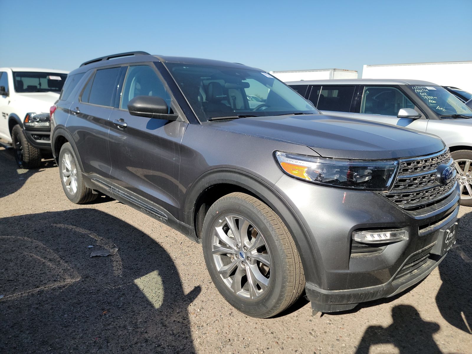 2024 Ford Explorer XLT RWD