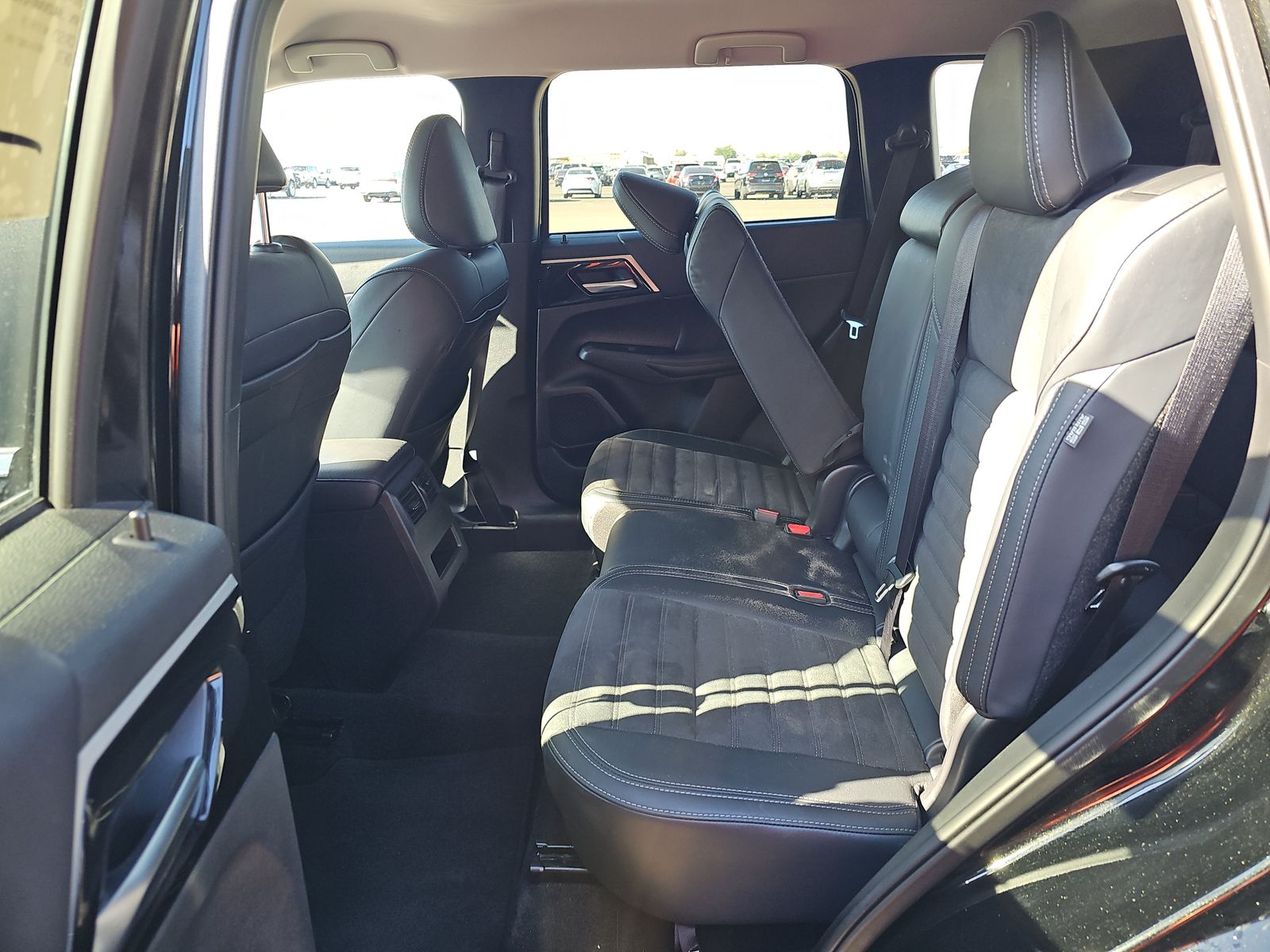 2024 Mitsubishi Outlander SE FWD