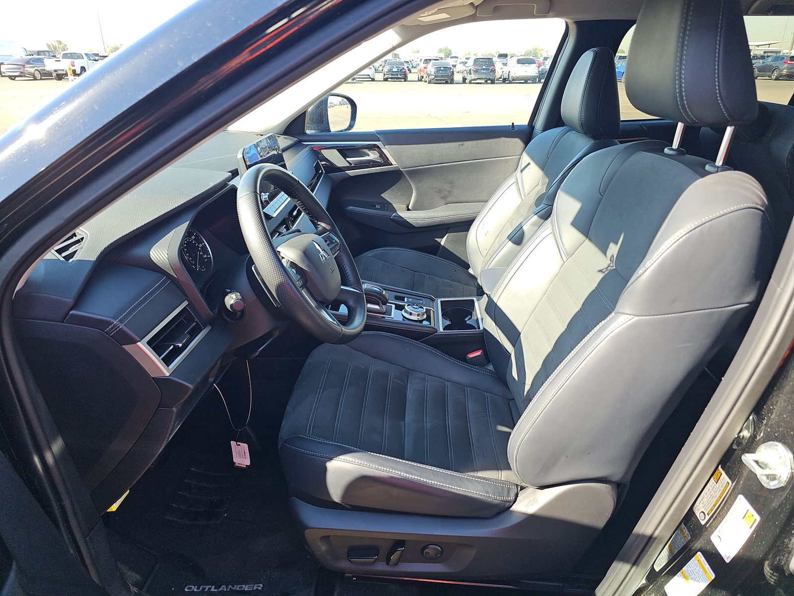 2024 Mitsubishi Outlander SE FWD