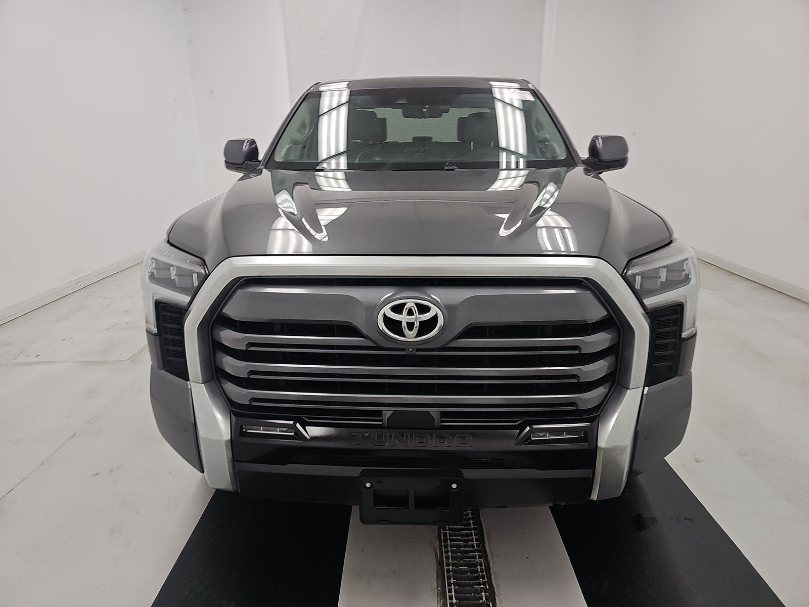 2023 Toyota Tundra Limited RWD