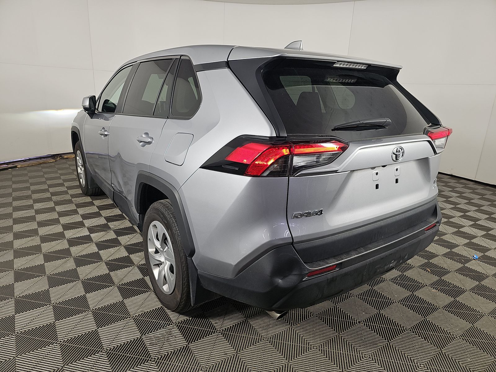 2025 Toyota RAV4 LE AWD