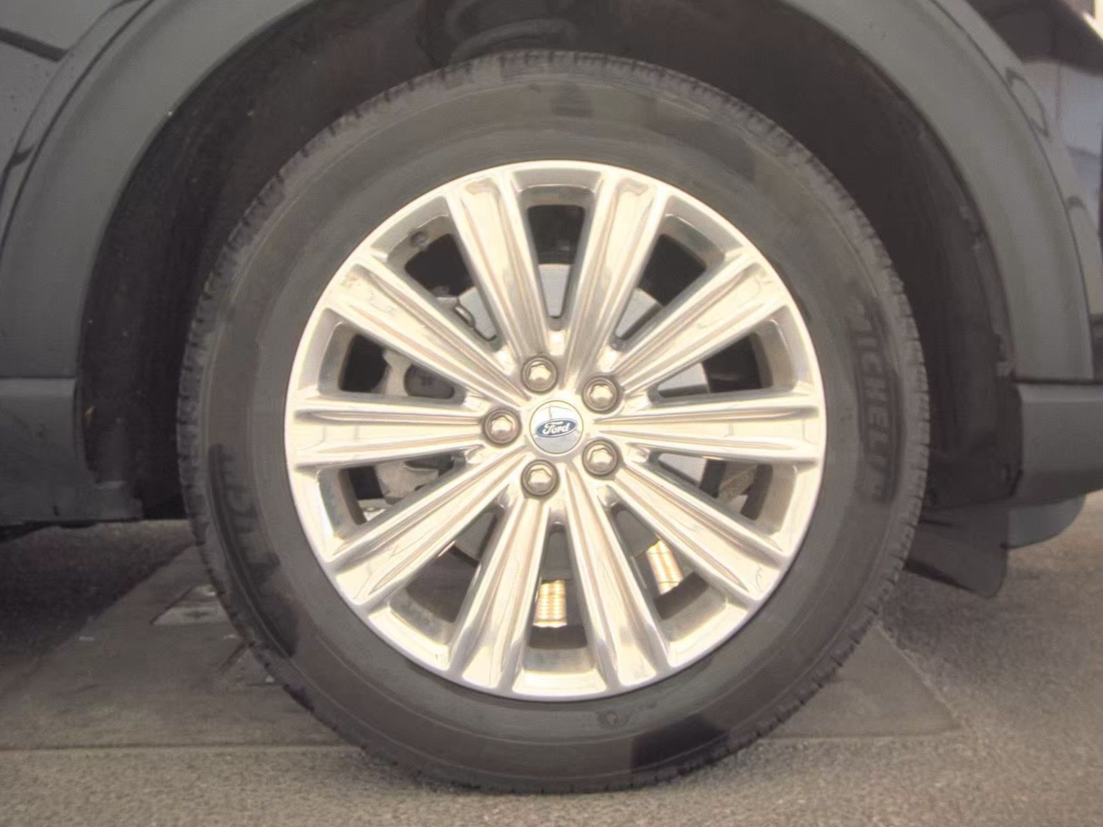 2025 Ford Explorer Platinum AWD