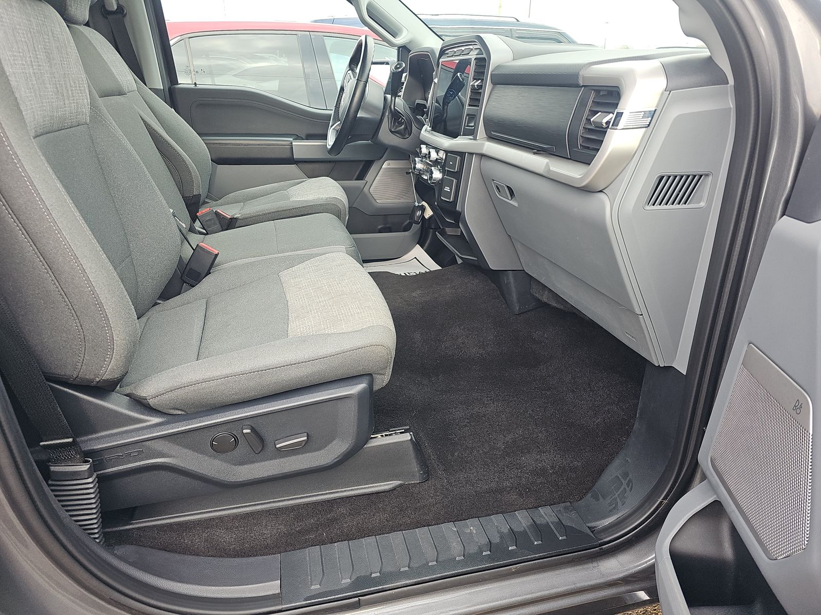 2022 Ford F-150 XLT AWD