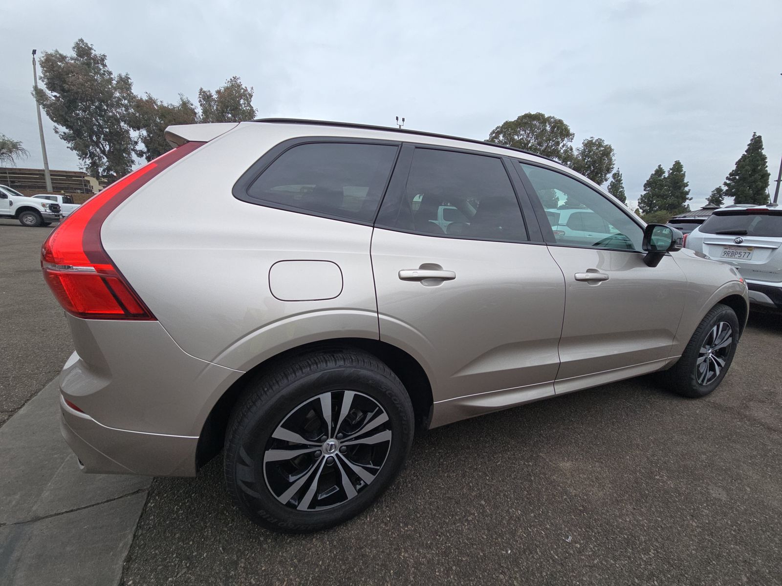 2025 Volvo XC60 B5 Core AWD