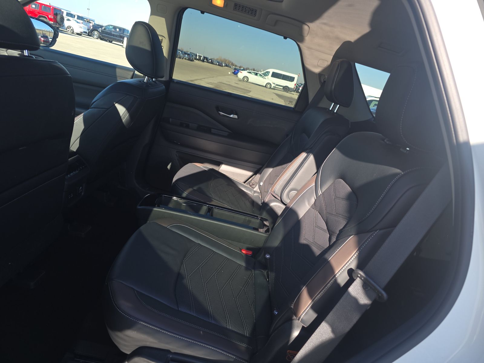 2023 Nissan Pathfinder Platinum AWD