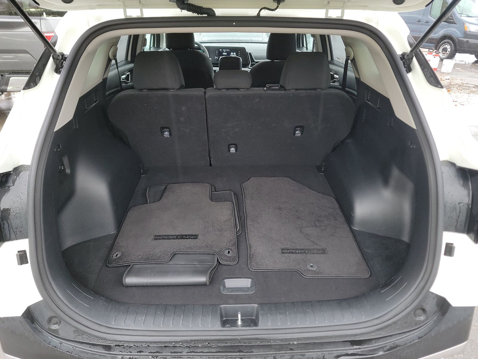 2024 Kia Sportage LX AWD