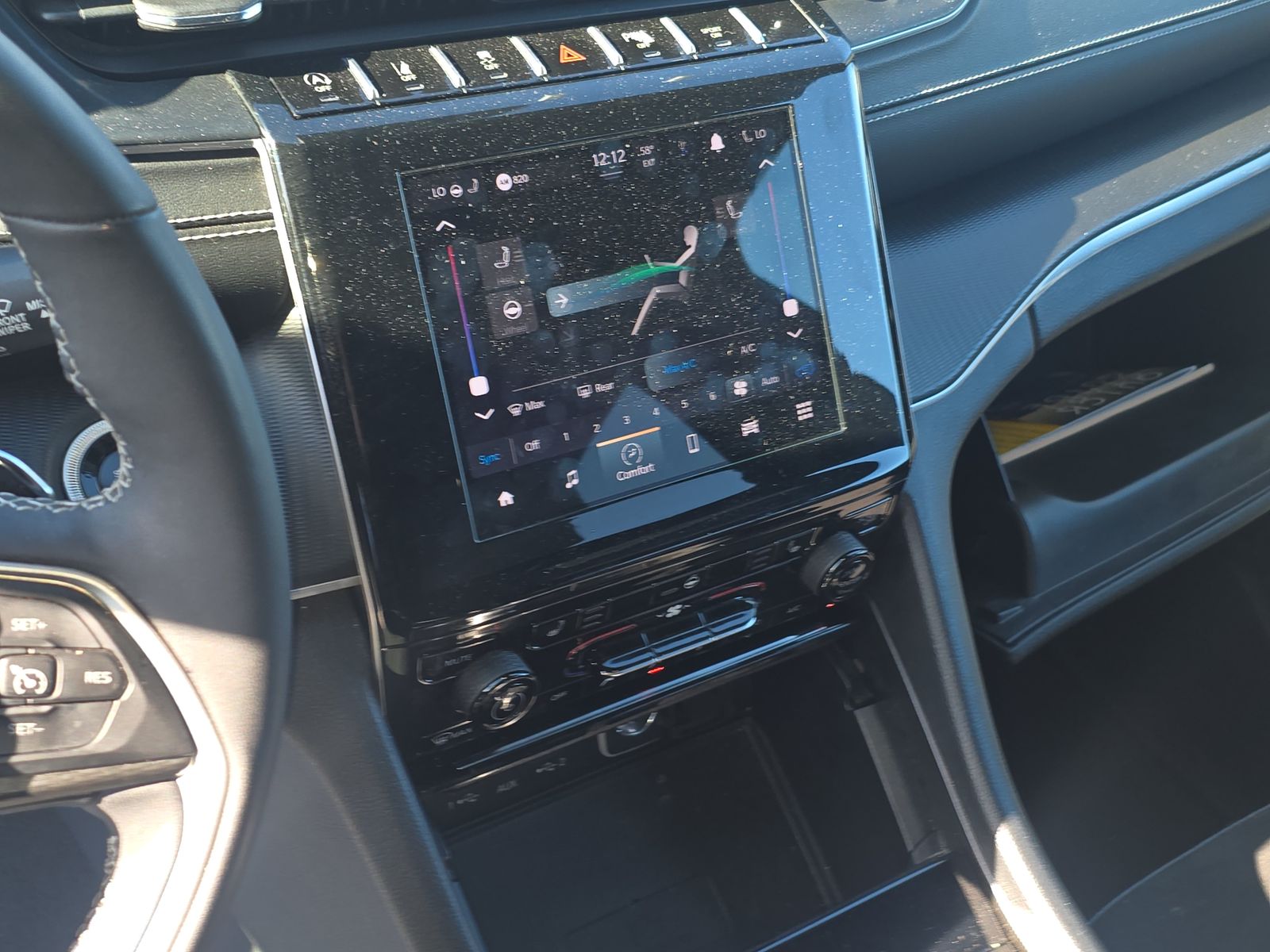 2024 Jeep Grand Cherokee Altitude AWD