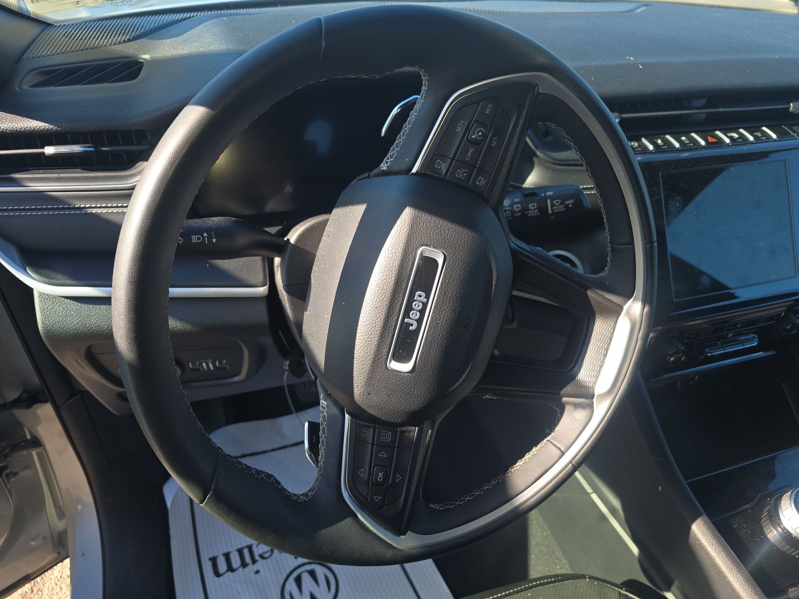 2024 Jeep Grand Cherokee Altitude AWD