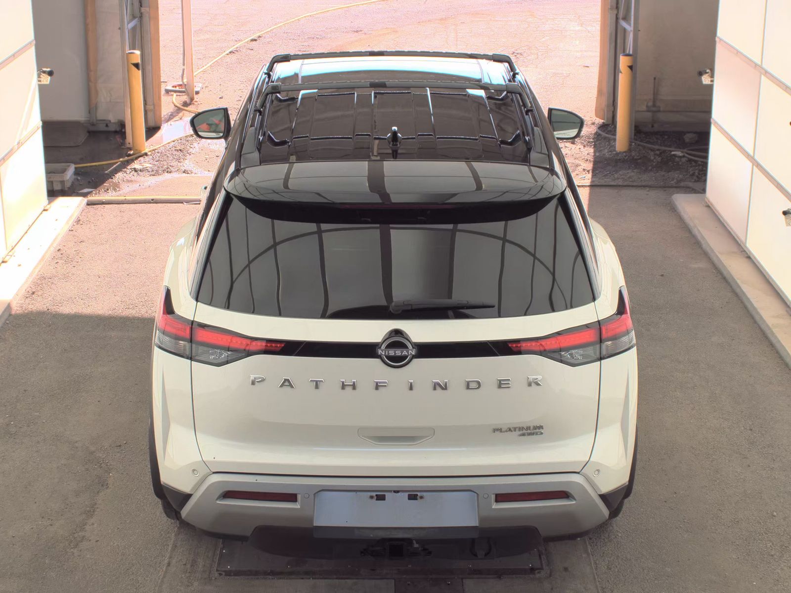 2023 Nissan Pathfinder Platinum AWD