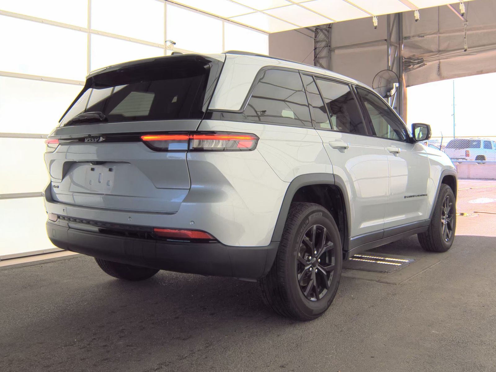 2024 Jeep Grand Cherokee Altitude AWD