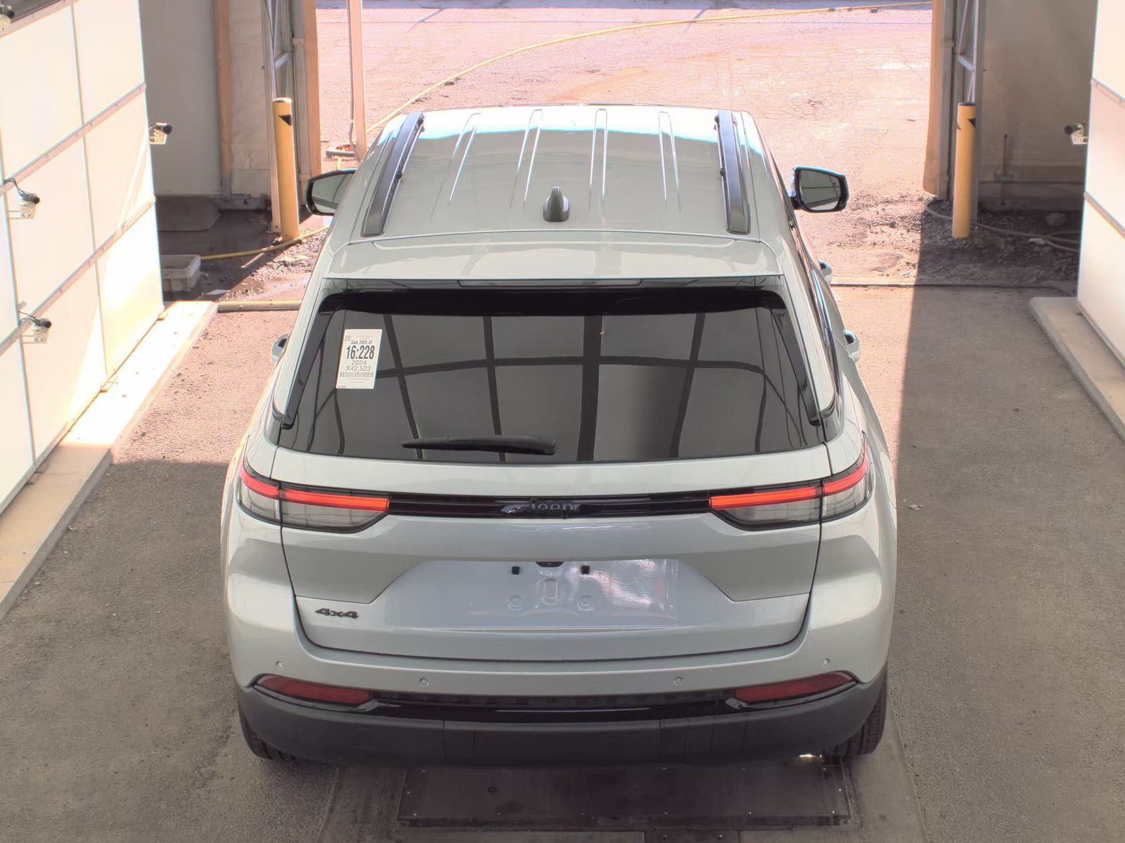 2024 Jeep Grand Cherokee Altitude AWD