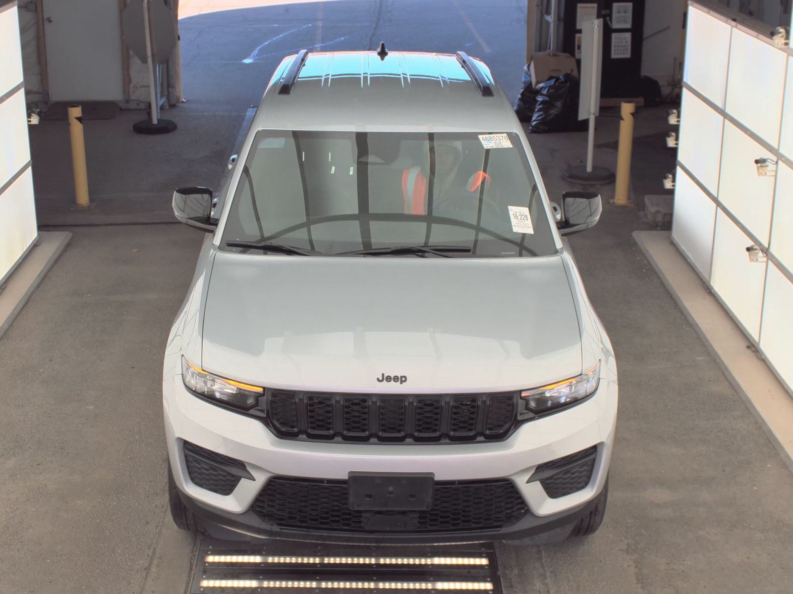 2024 Jeep Grand Cherokee Altitude AWD