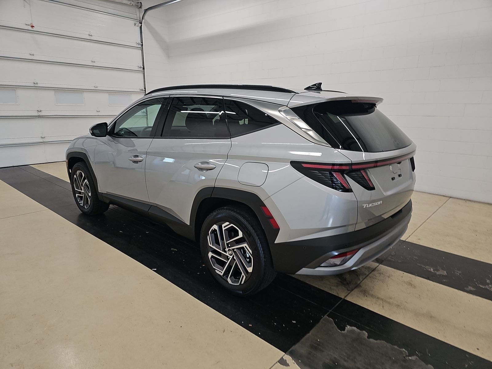 2025 Hyundai Tucson Hybrid Limited AWD